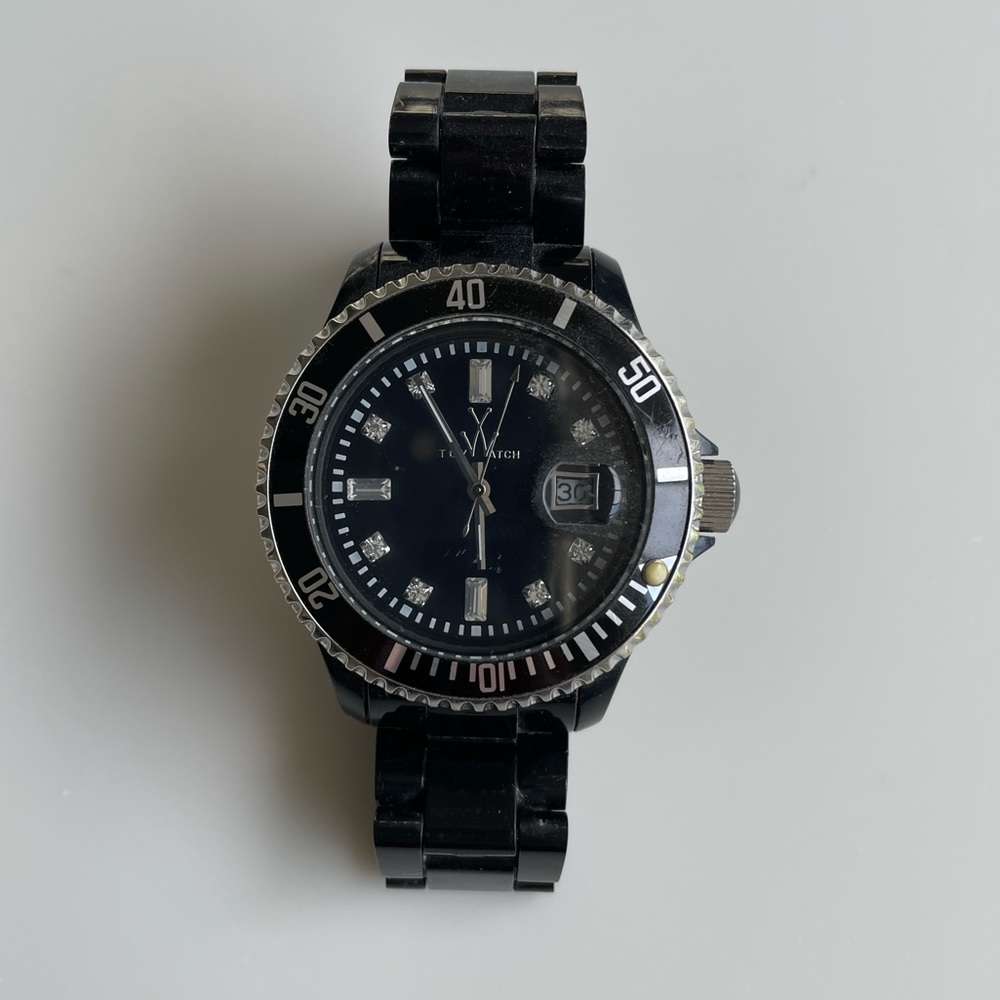 TOY (BRAND) BLACK WATCH